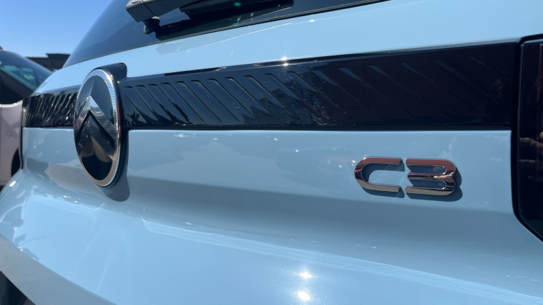 Citroen C3 1.2 Hybrid [110] Plus 5dr e-DCS6 Petrol Hatchback